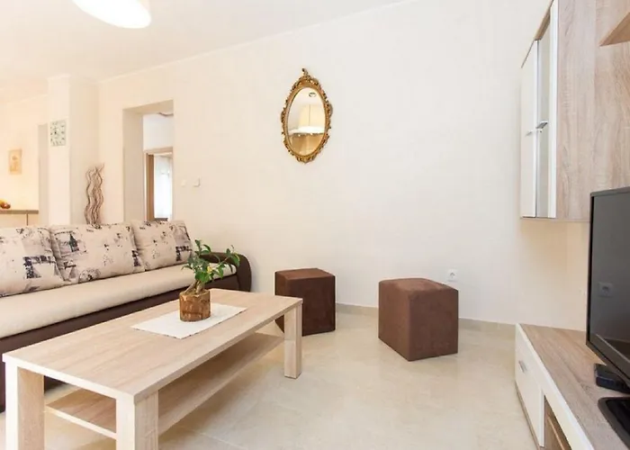 Strandnahe Schoene Mit Klima, Wifi Apartment *